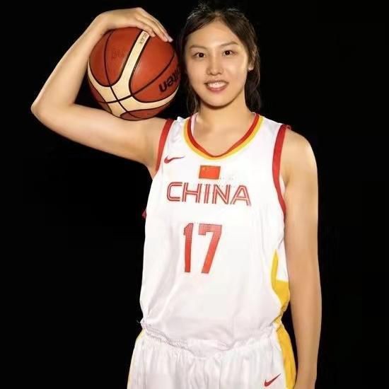 这部影片是由李学政总监制、郭大群执导的电影《危险记忆》,据了解,影片的尺度和内容触碰到的社会话题比较敏感,是观众期待的一部好电影,从发布的预告片中不难看出影片的悬疑和神秘感十足,不禁让人想要探索他背后更多的故事